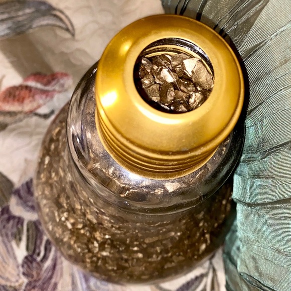 Golden Lightbulb Decor Piece - Picture 2 of 2